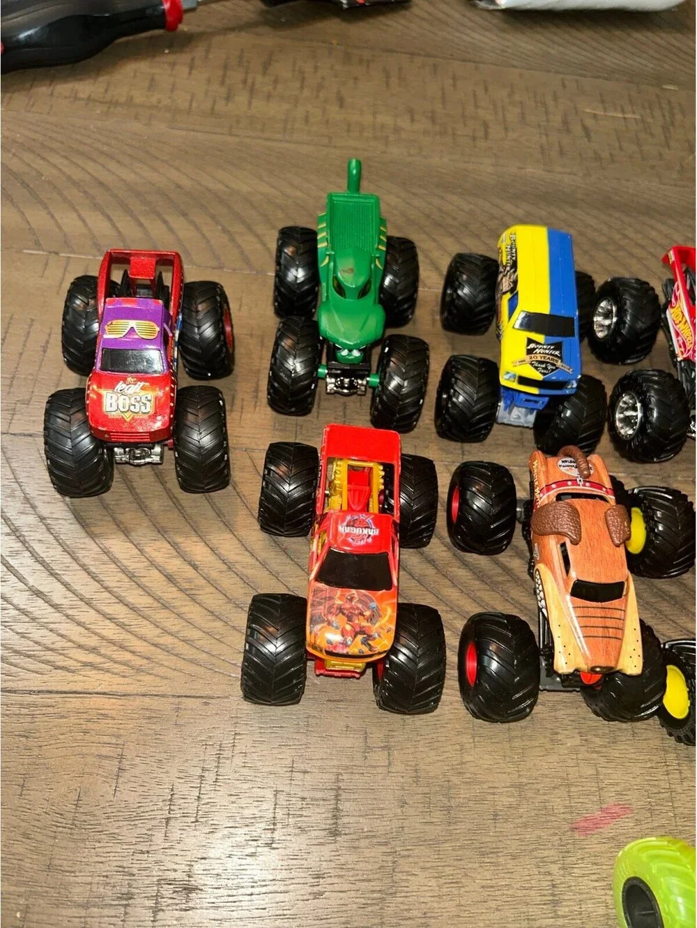 Hot Wheels Monster Trucks Lot of 11 Mixed Vehicles Shark Truck Grave Digger More